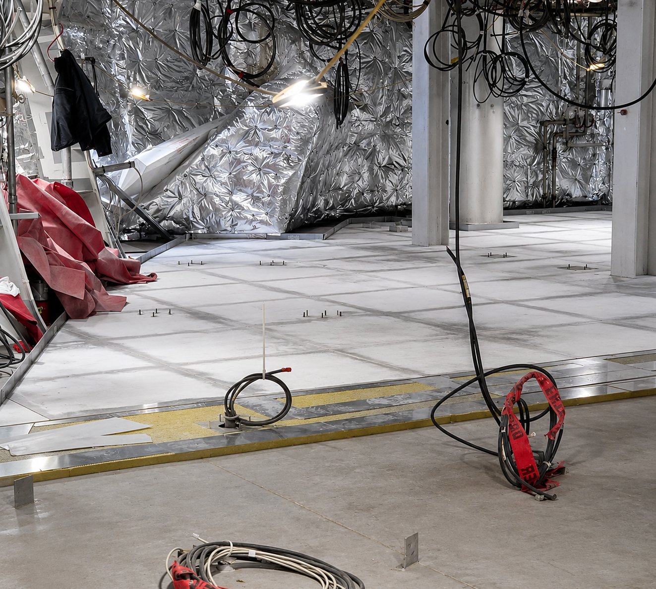 Marine certified floor — A60 floating floor system with flame-retardant carpet